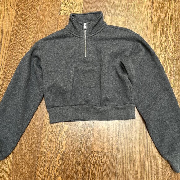 Aritzia Cropped Quarter Zip Sweatshirt - Picture 1 of 5